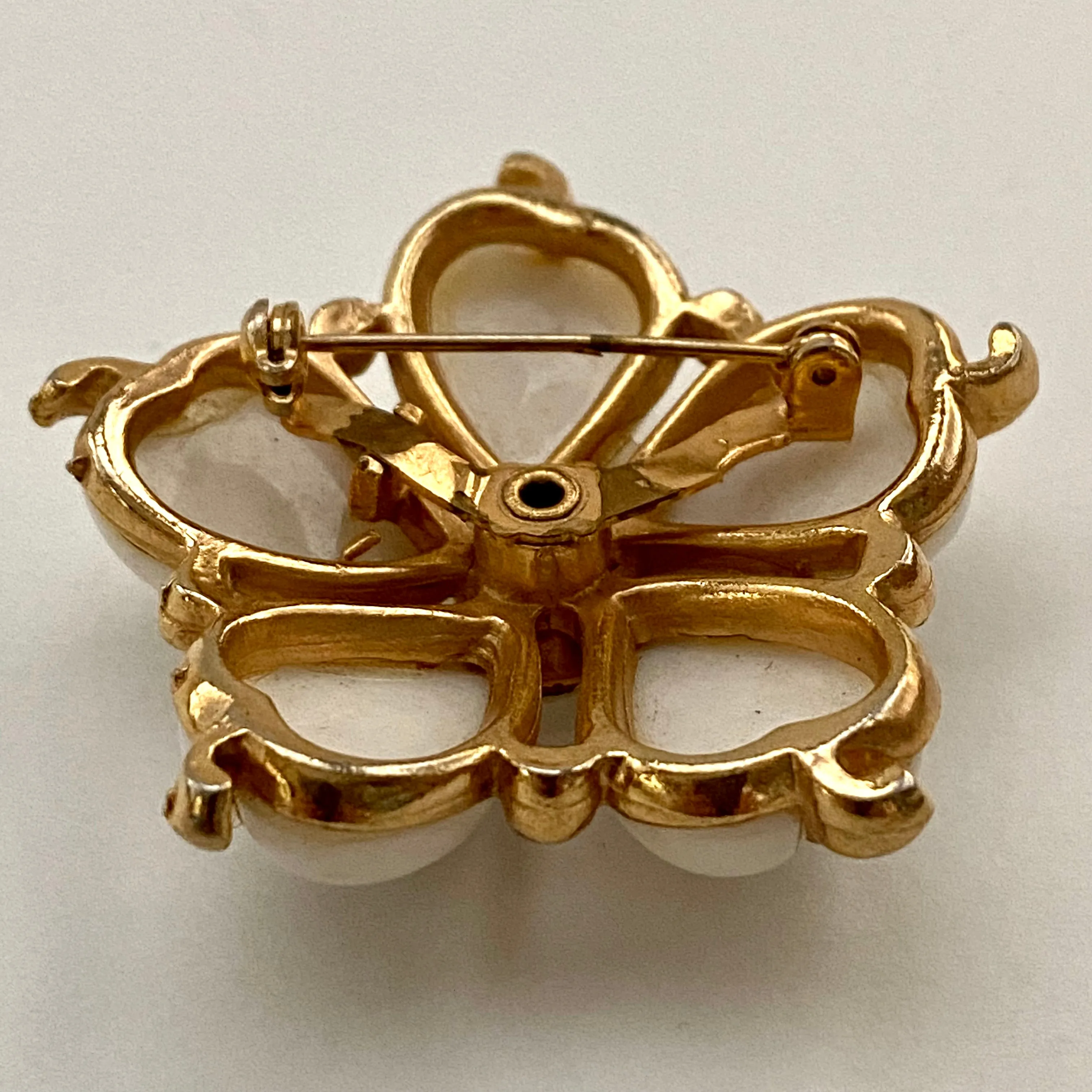 1960s Rhinestone Flower Brooch