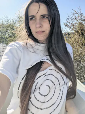 Barragán Spiral Question Zipper Tee