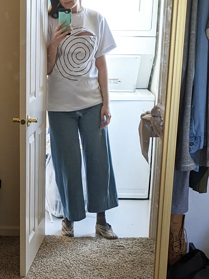 Barragán Spiral Question Zipper Tee