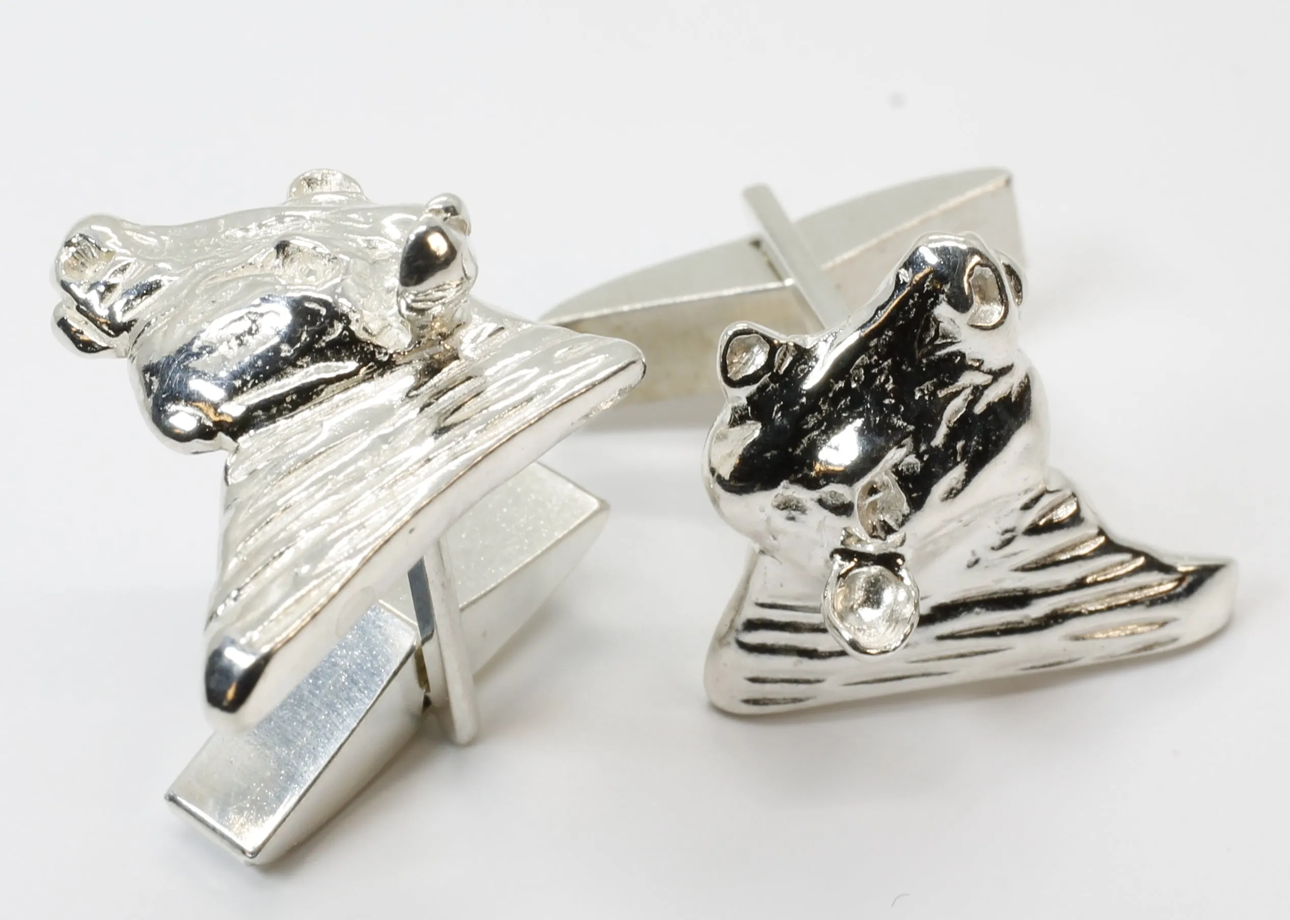 Bull Cuff Links for him with 925 Sterling Silver Heads of Angus Bulls