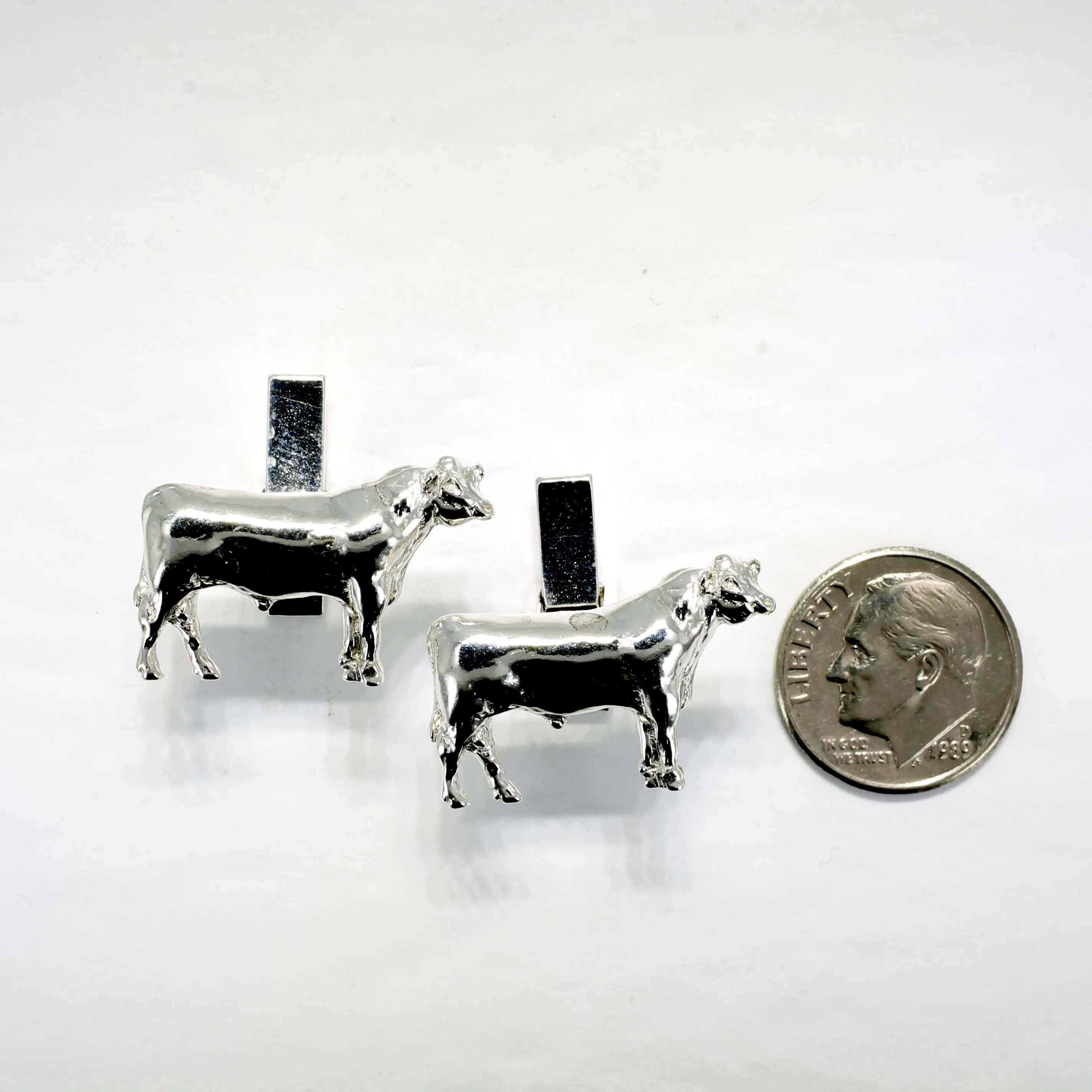 Bull Cuff Links for him with 925 Sterling Silver Prize Angus Bulls