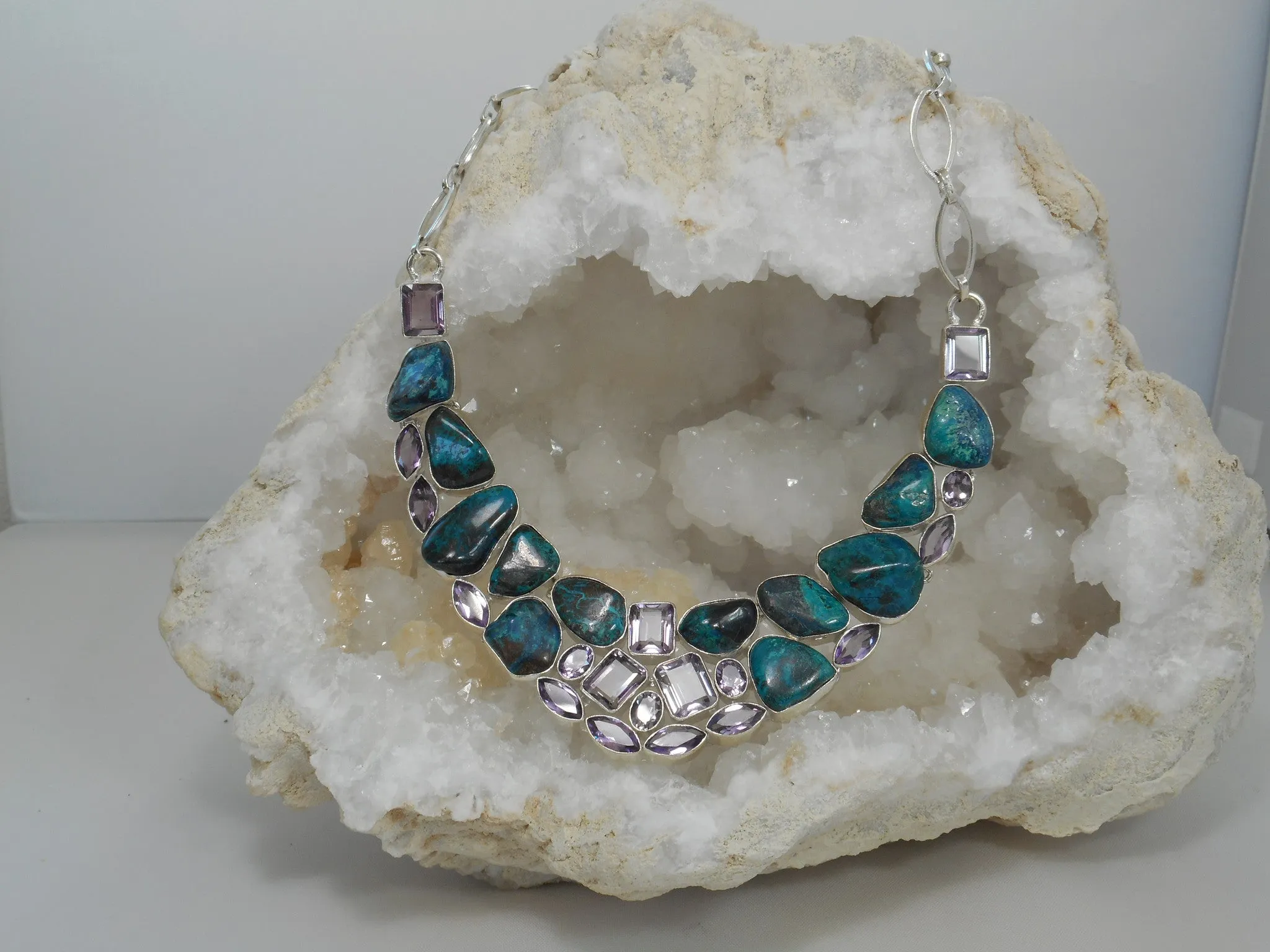 Chrysocolla Gemstones Necklace 1 with Amethyst Quartz Crystals