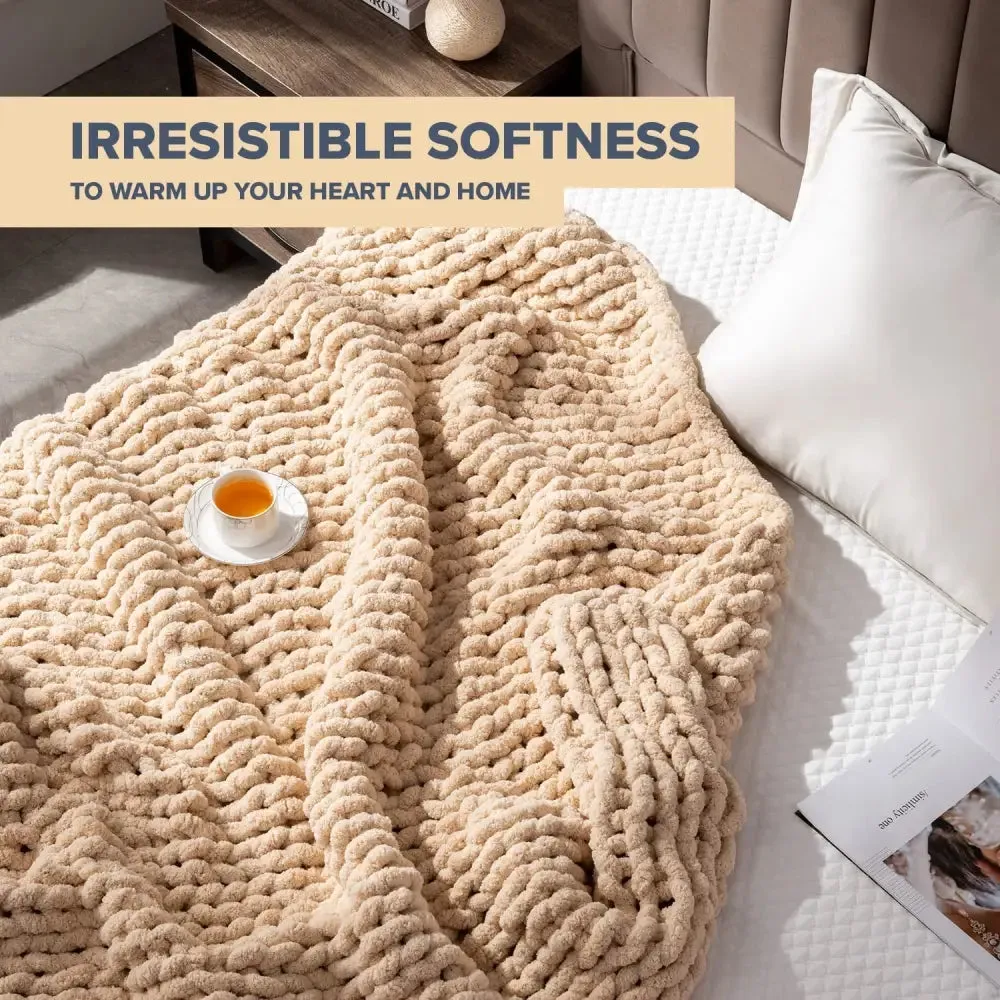 Cozy Handmade Chunky Knit Blanket in Soft Beige Chenille