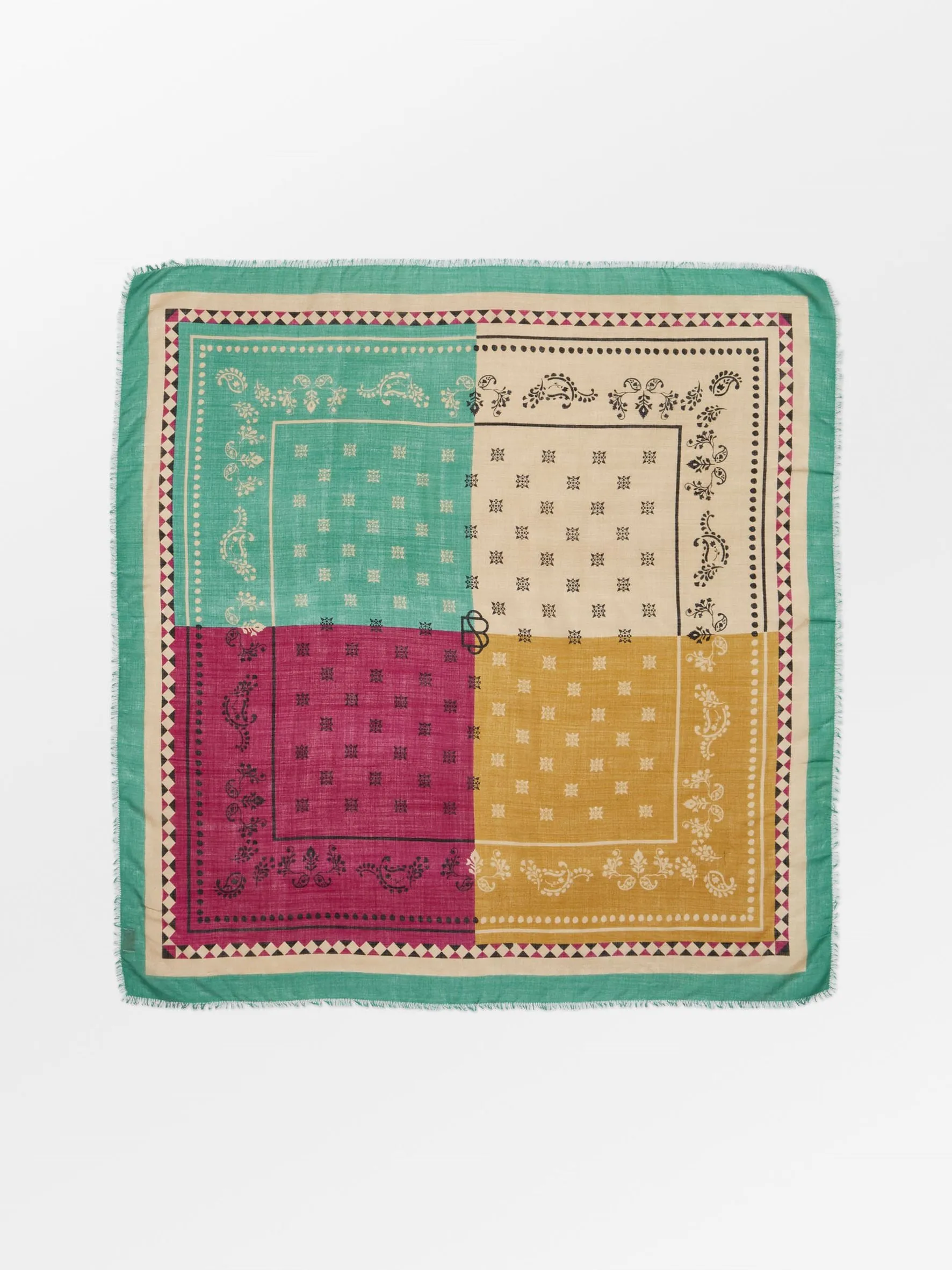 Felicia Siw Scarf