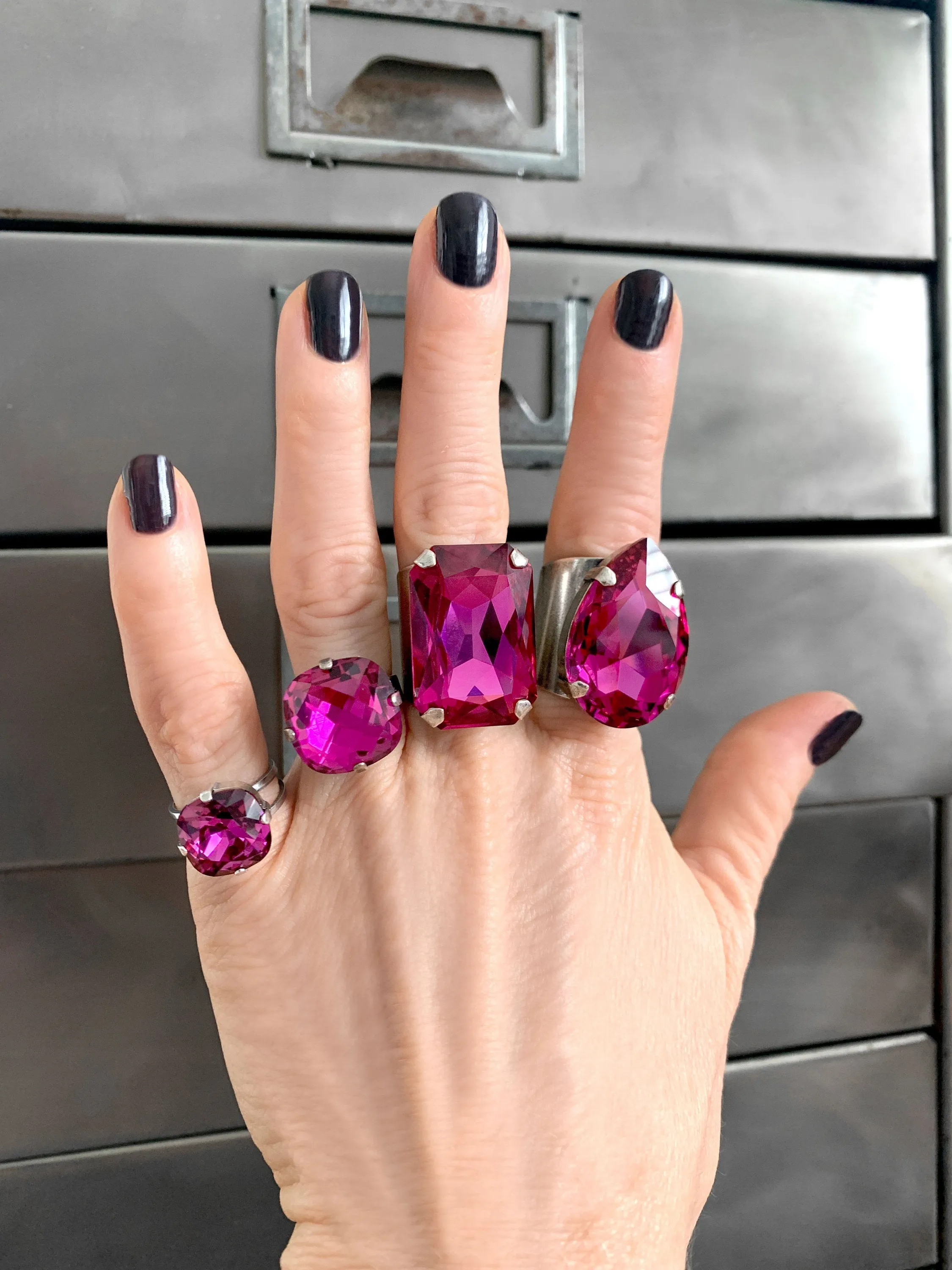 FLAMBOYANT - Large Magenta Crystal Ring