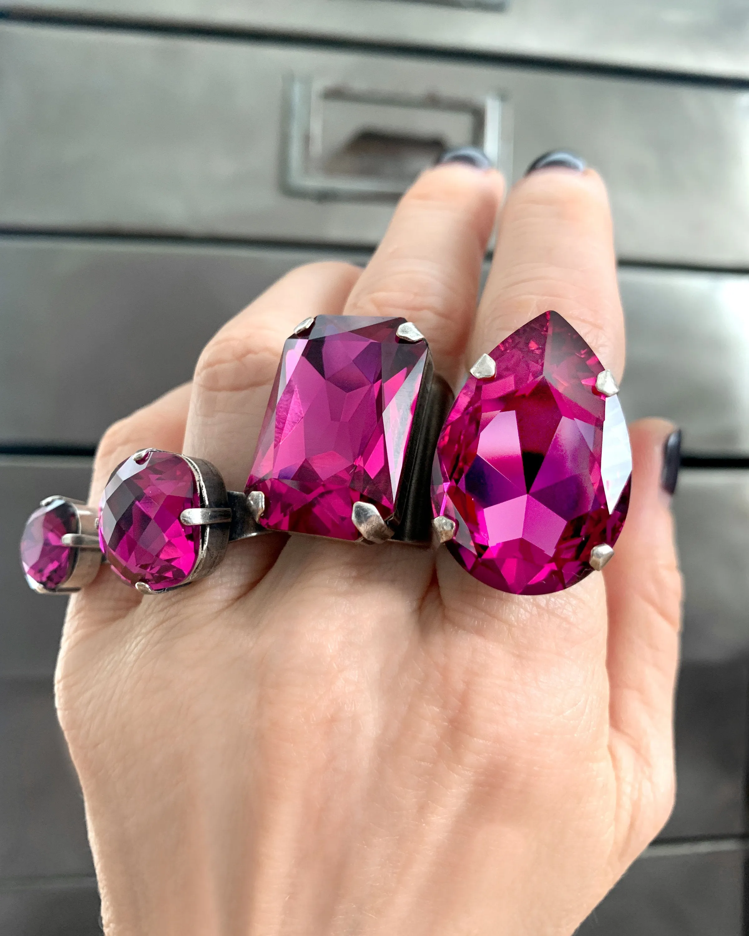 FLAMBOYANT - Large Magenta Crystal Ring