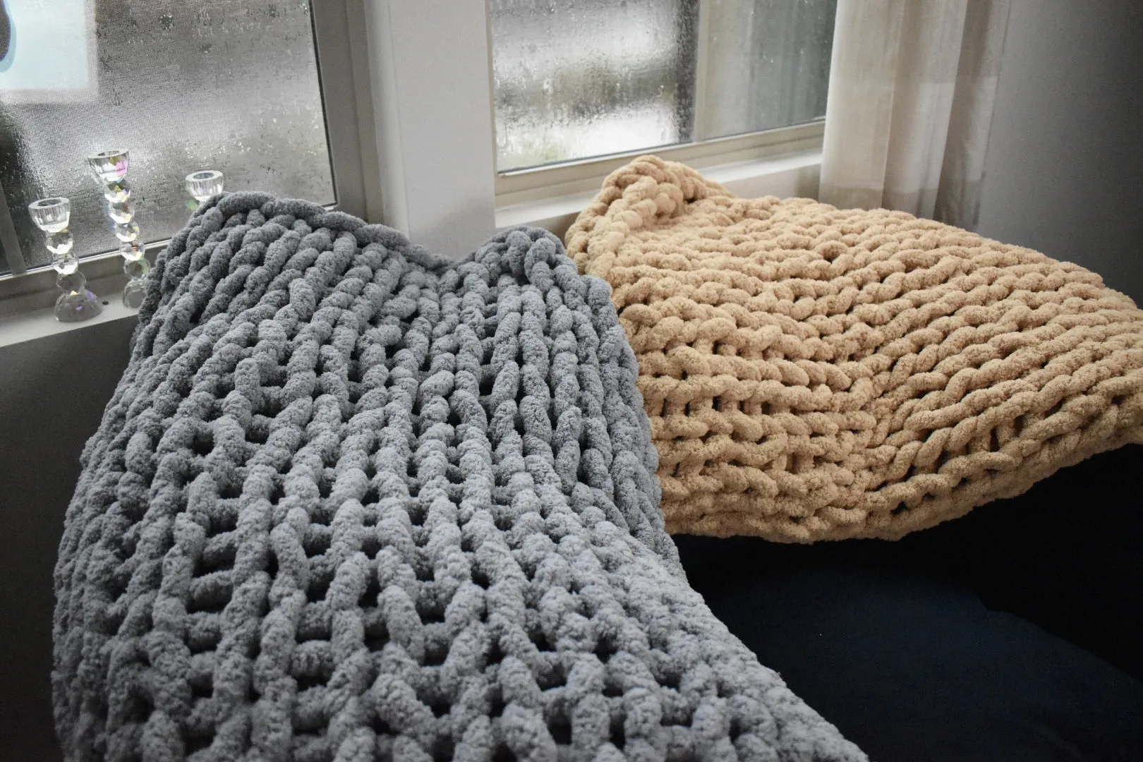 GOLD TEXTILES Chenille Throw Blanket ( 50X60 Inches ) Warm Soft Cozy for Lounge Sofa ,Couch & Bed, Home Decor