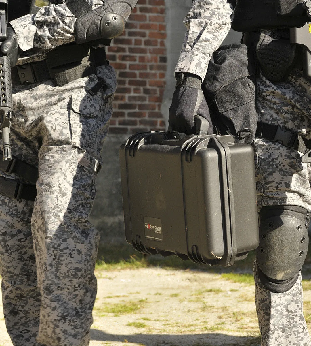 iM2200 Medium Case