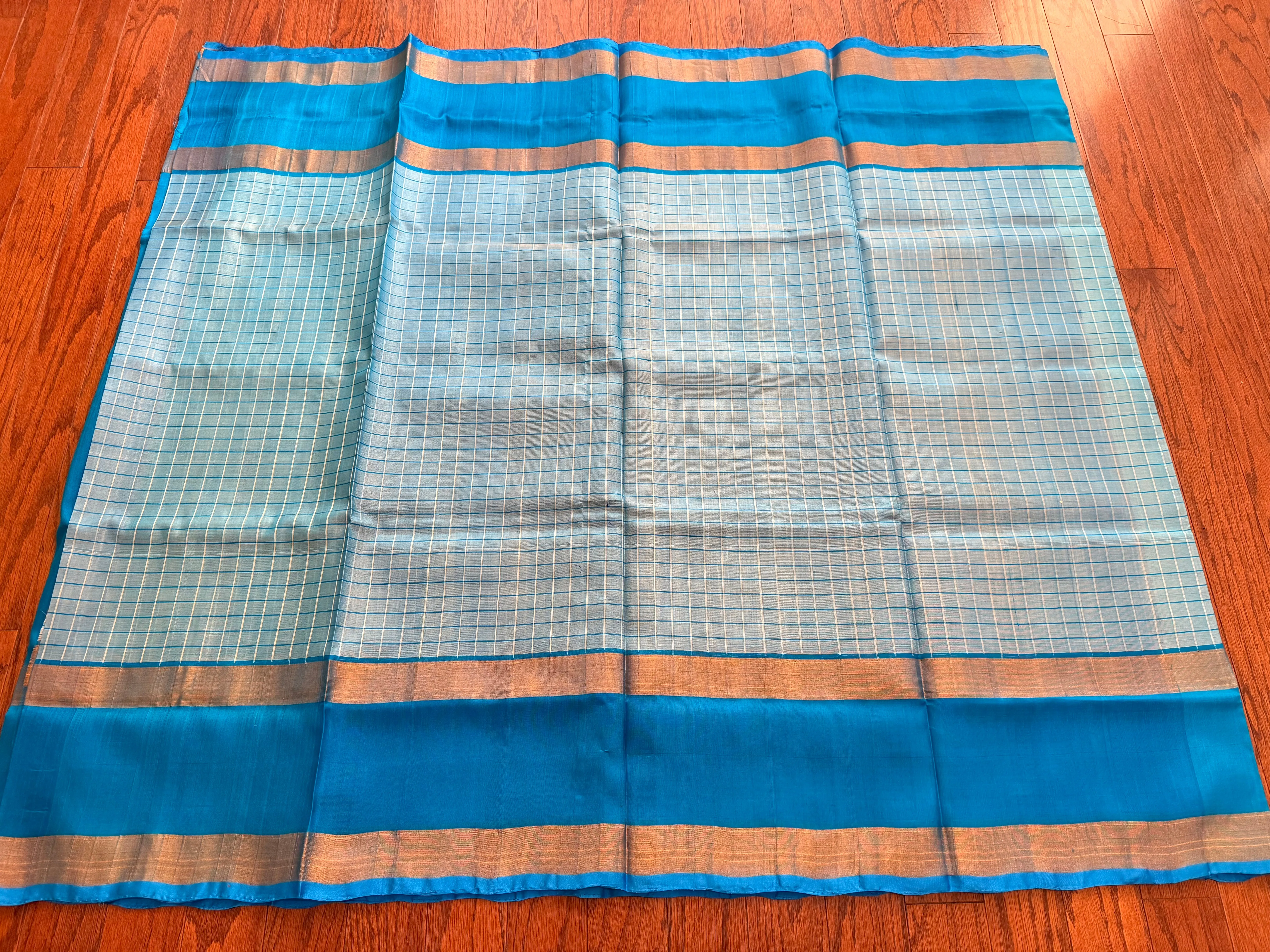 Light Weight Uppada Pattu /  Soft Silk Saree