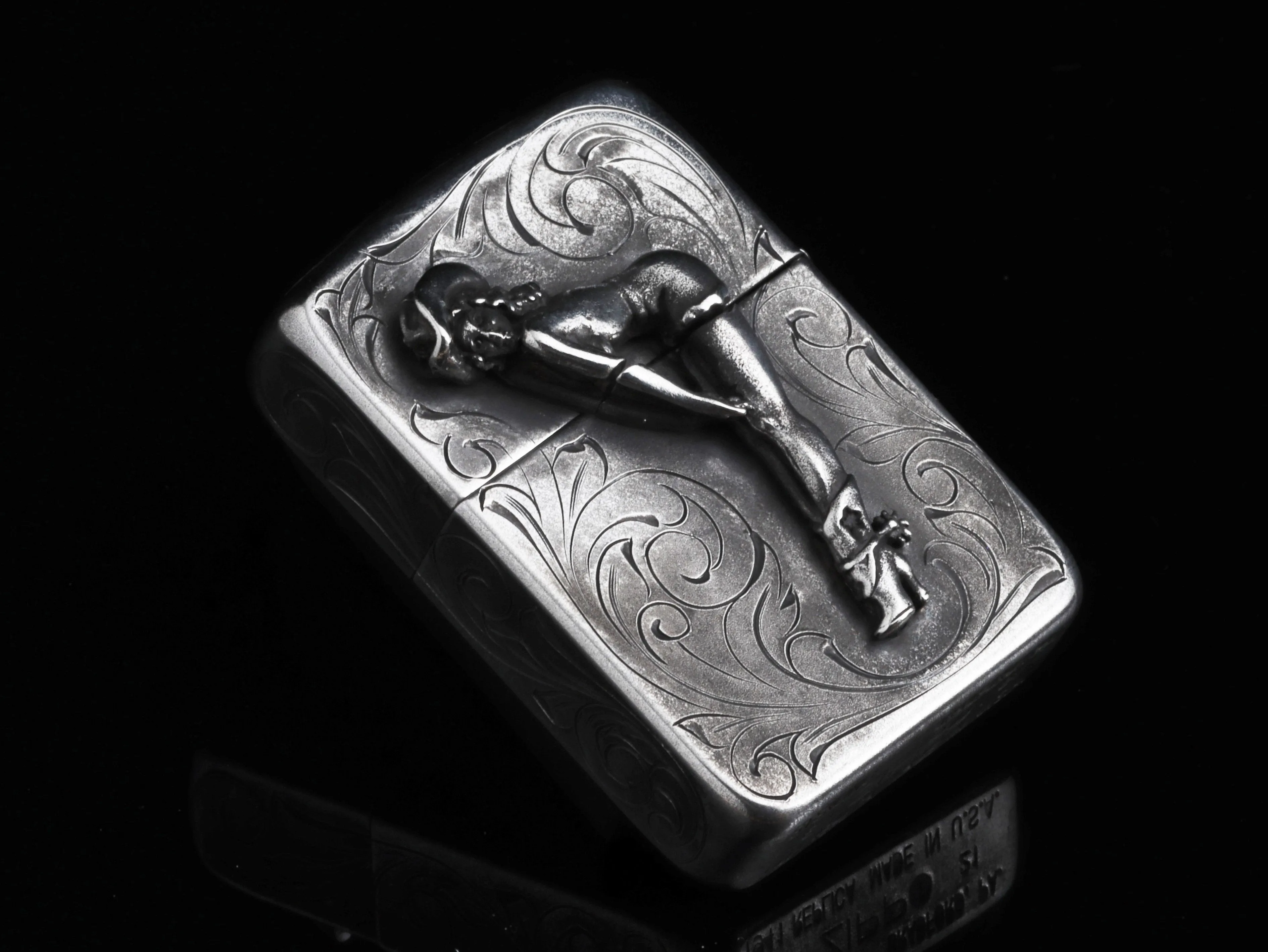 Pebble RW Lighter
