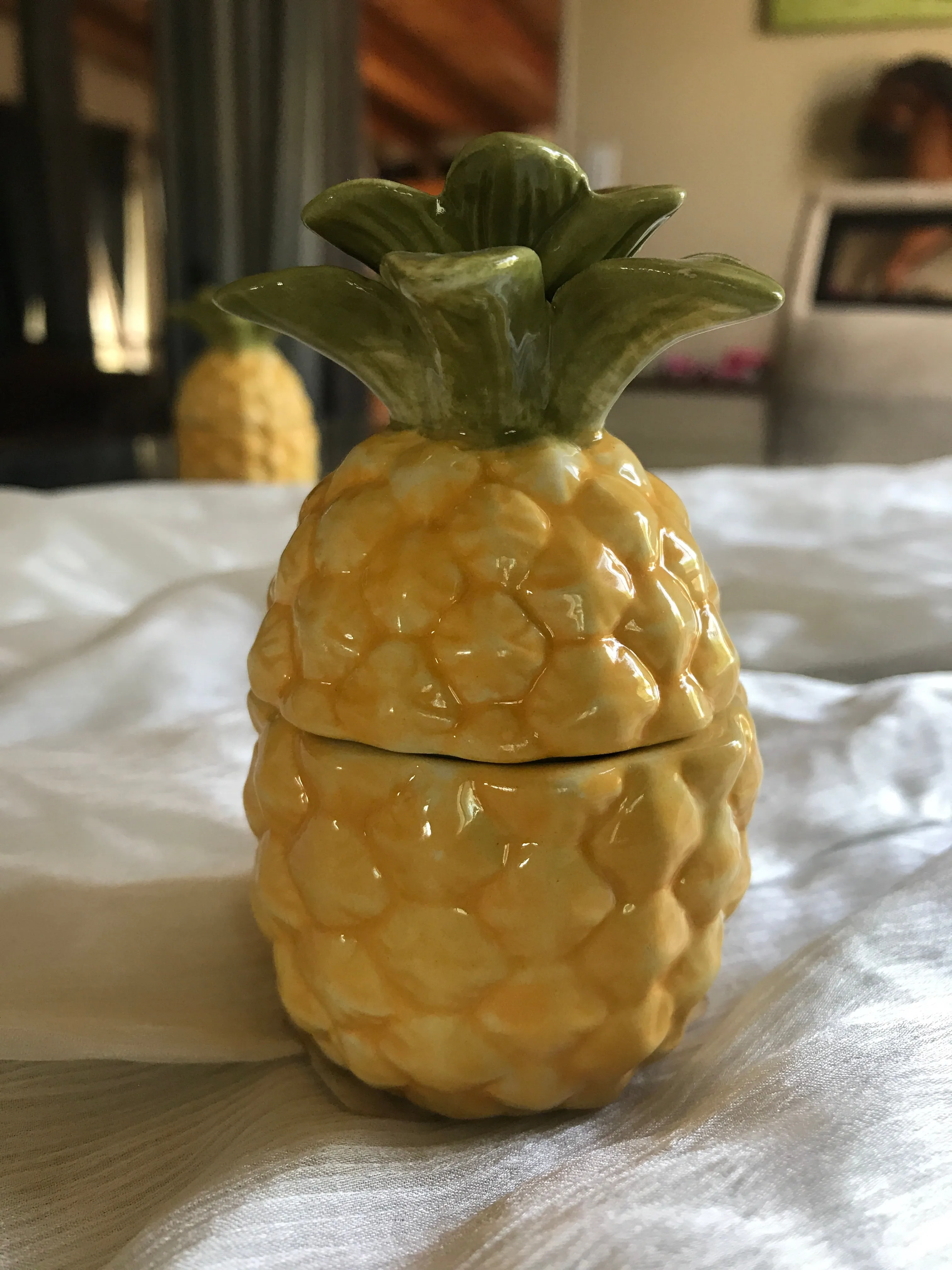 Pineapple Salt   Pepper Shaker