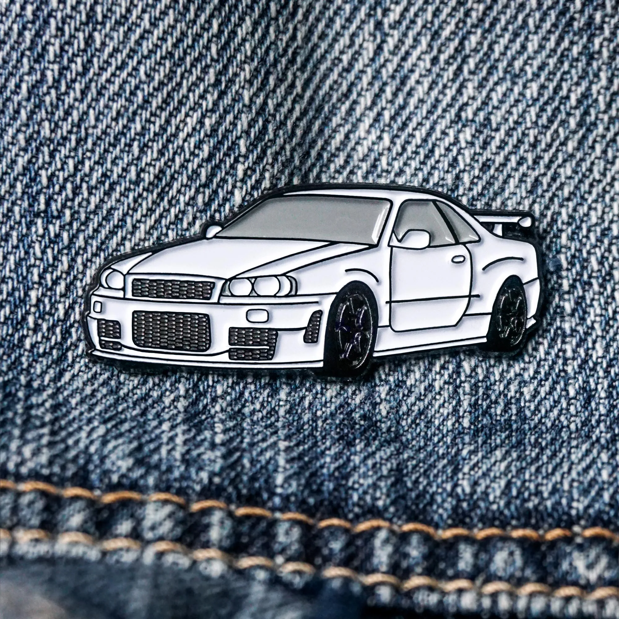 R34 (White) Car Lapel Enamel Pin