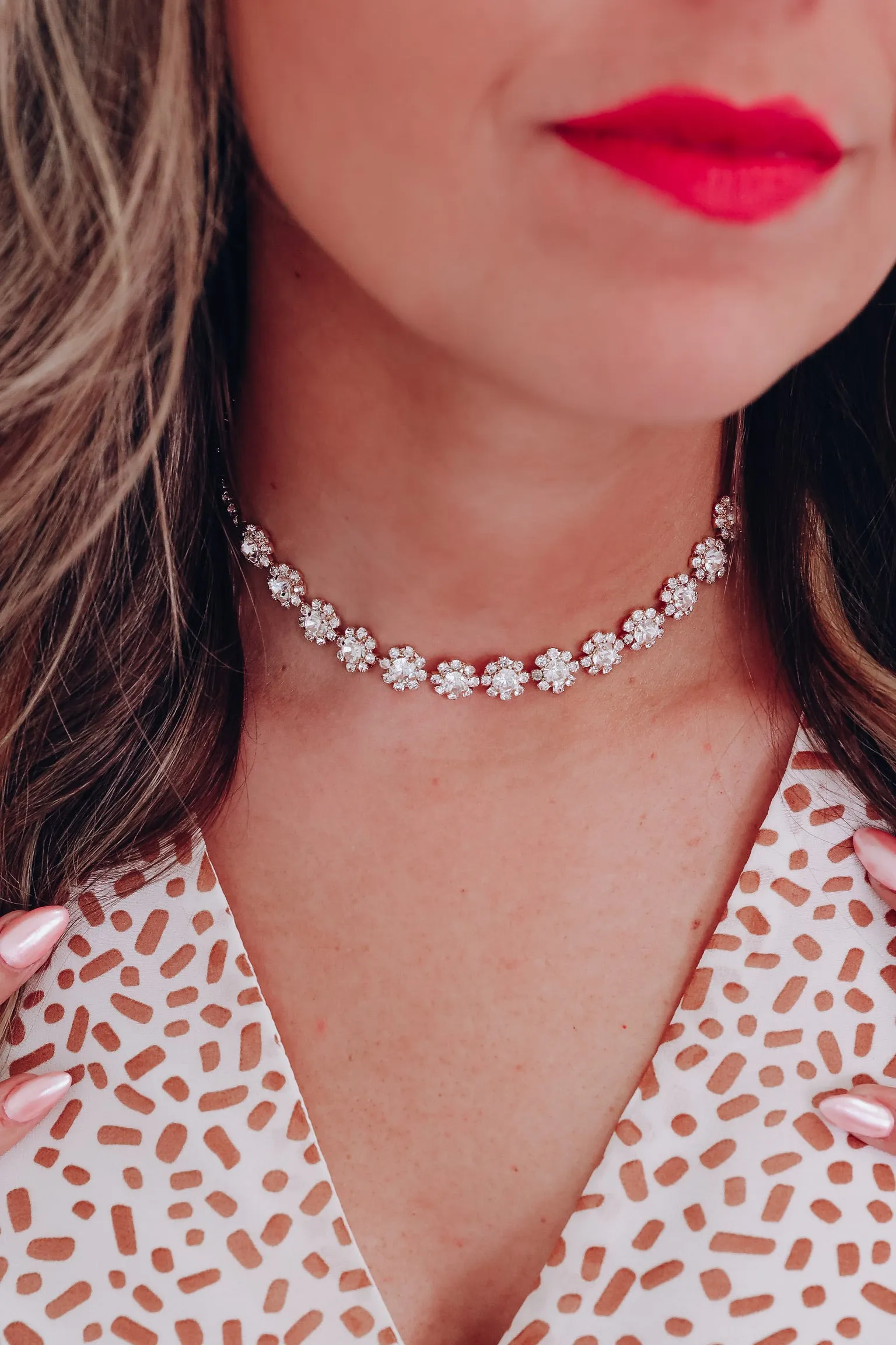 Rich Abundance Sparkling Floral Choker - Gold