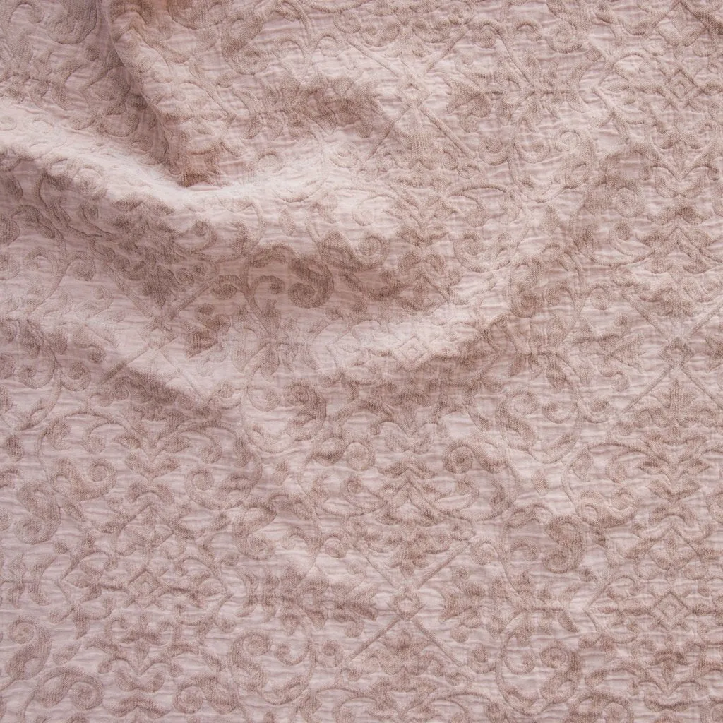 Vienna Coverlet - Rouge - King